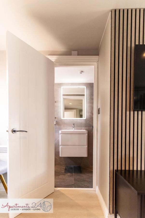 Beautiful Studio Apartment - London Hounslow Extérieur photo